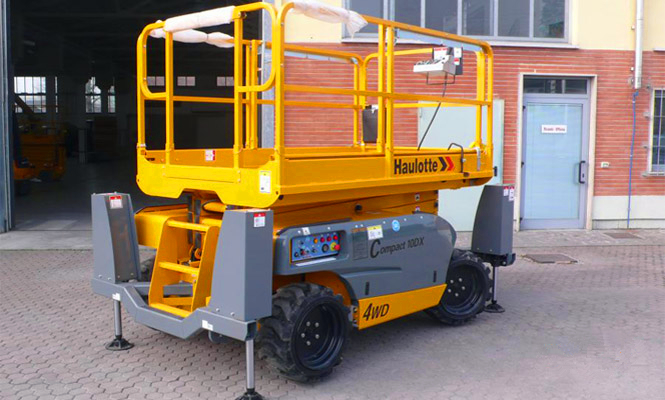 柴油剪叉高空作業(yè)平臺Compact10DX