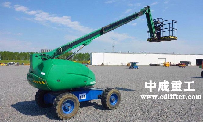 自行走直臂式高空作業(yè)平臺