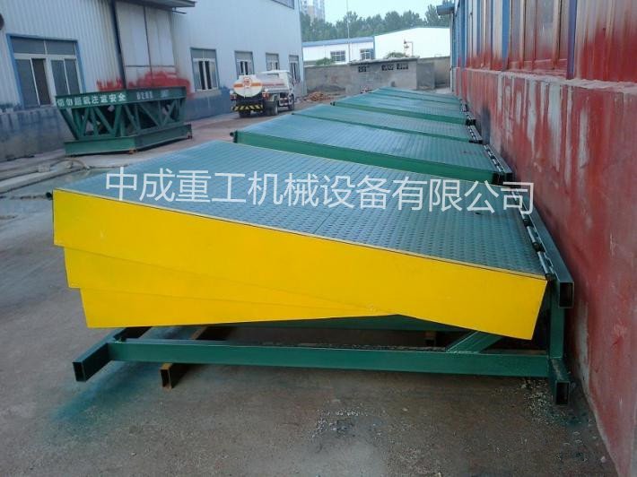 固定式登車(chē)橋