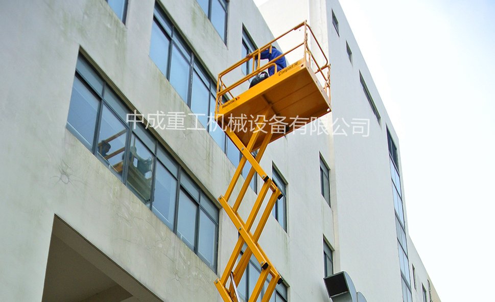 升降機(jī)20米租賃多少錢