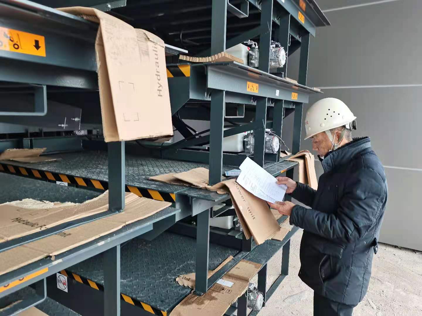 成都登車橋卸貨平臺(tái)案例