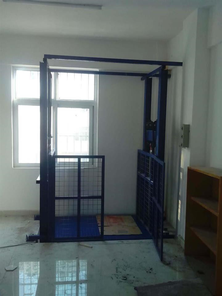 室內(nèi)升降機(jī)圖片